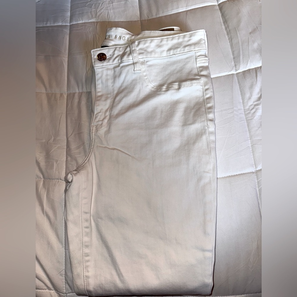 Size 14 American Eagle white jeggings